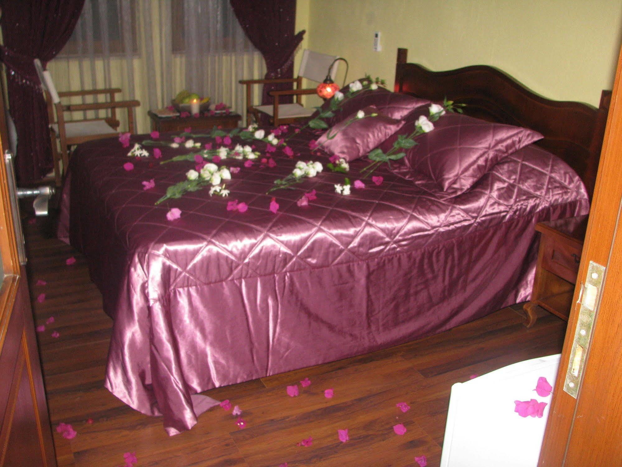 Kybele Hotel Gocek Göcek Esterno foto